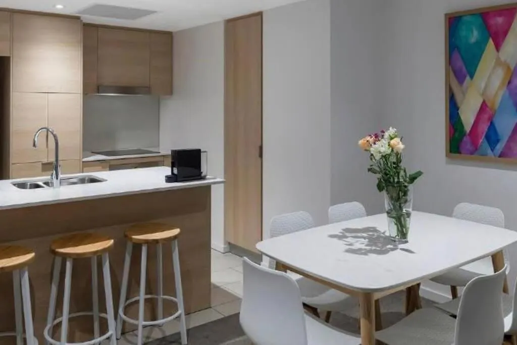 Oceanview Living Apartment Gold Coast Australia