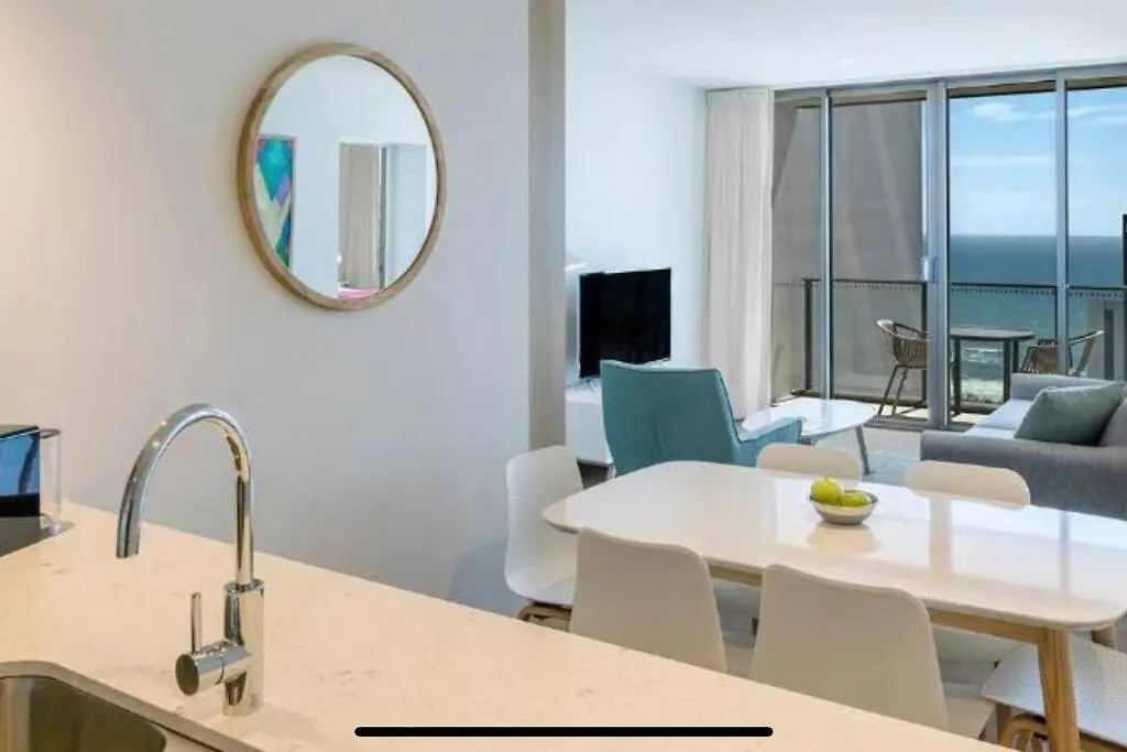 Oceanview Living Apartment Gold Coast Australia