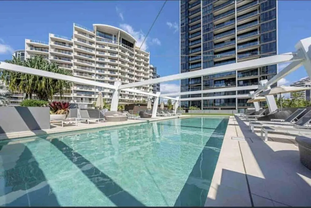 Oceanview Living Apartment Gold Coast Australia